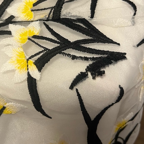 NWT Gracia Daffodil Floral Print Cocktail Dress- FLAWED - Picture 10 of 11